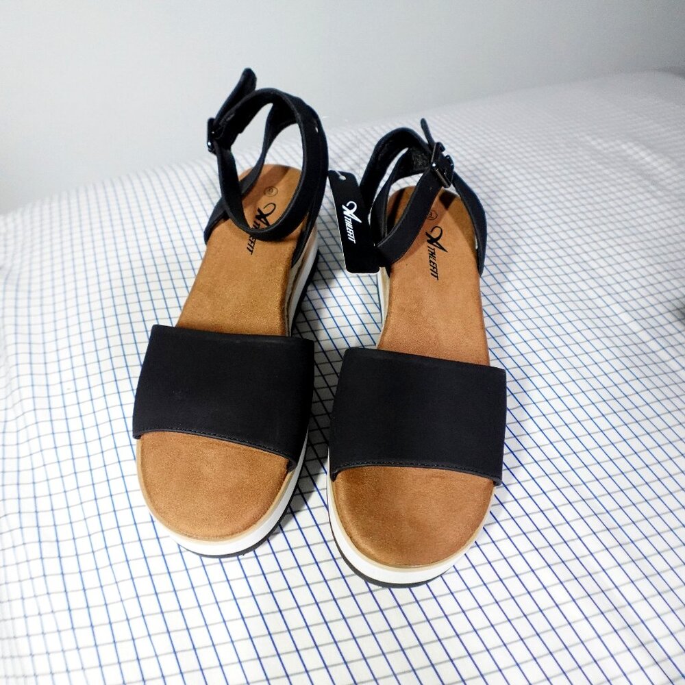 Athlefit Black slingback block/wedge  sandals size 9 New w/tags